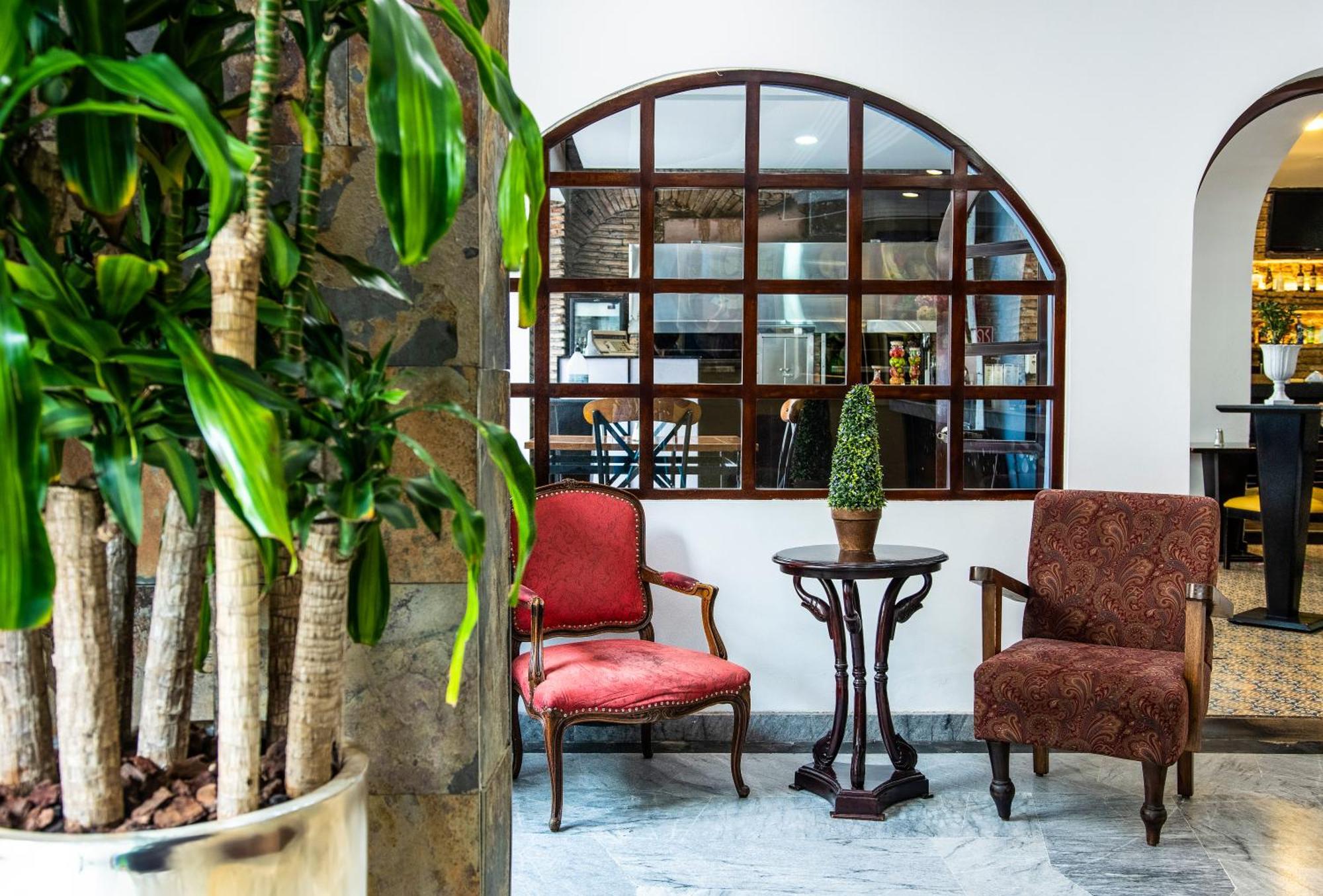 Hotel Куенка Екстер'єр фото