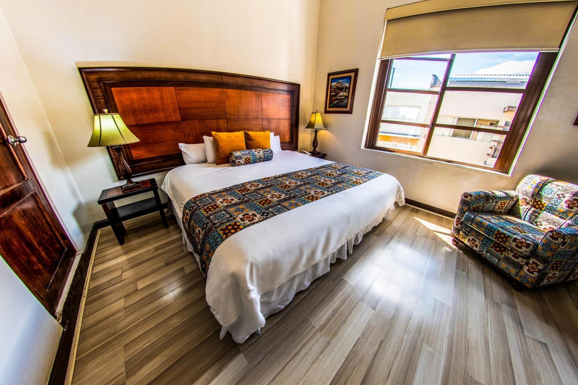Hotel Куенка Екстер'єр фото