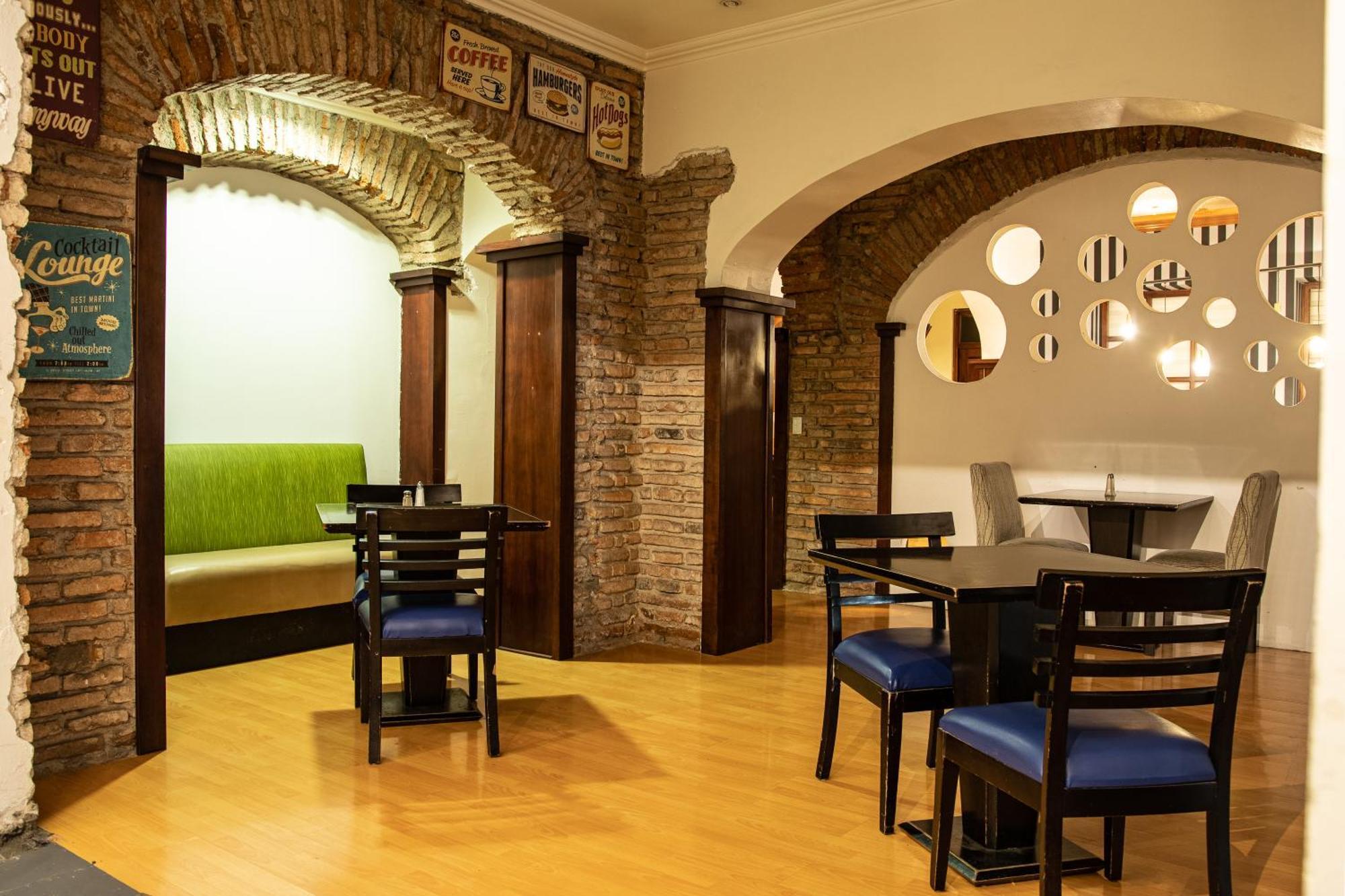Hotel Куенка Екстер'єр фото