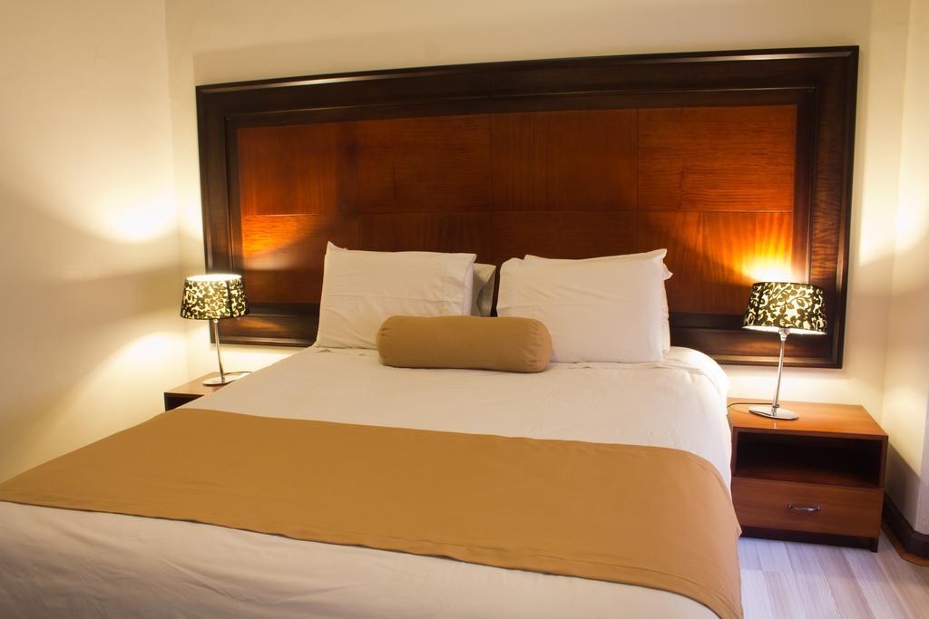 Hotel Куенка Екстер'єр фото