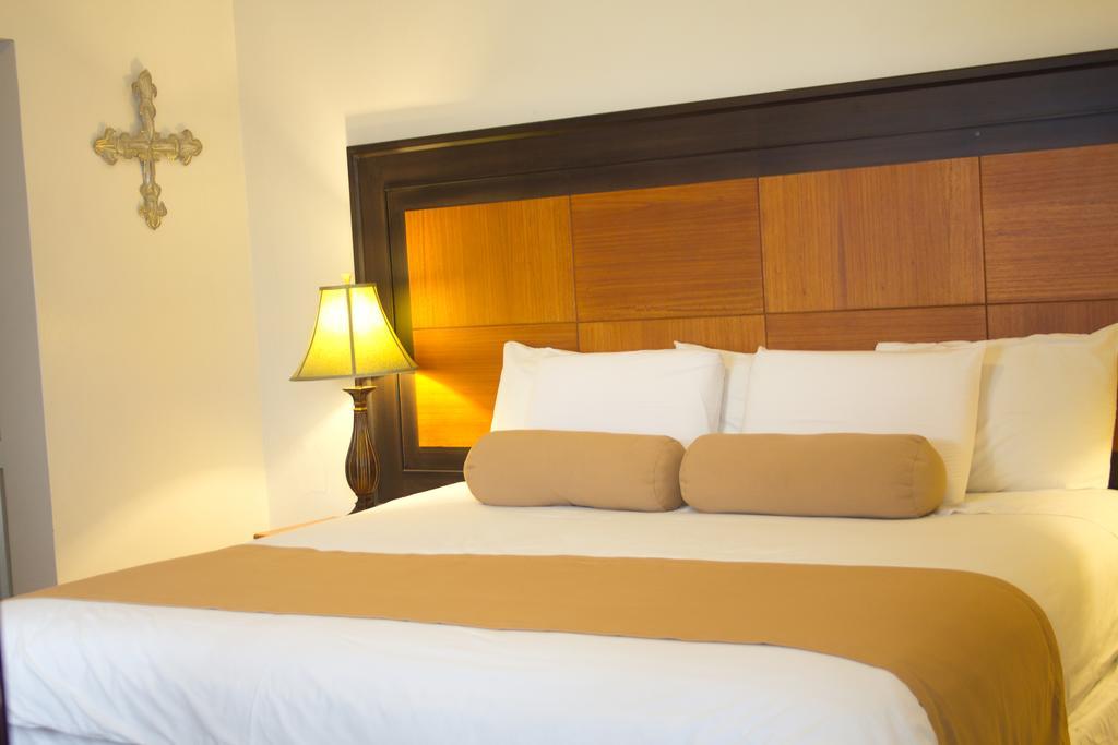 Hotel Куенка Екстер'єр фото