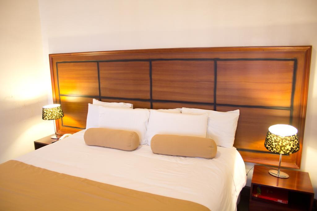 Hotel Куенка Екстер'єр фото